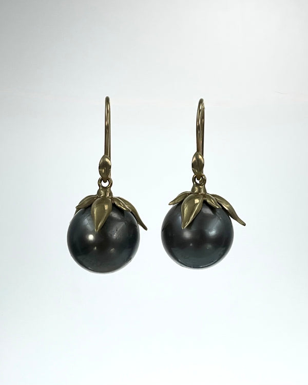 Annette Ferdinandsen Large Black Pearl Berry Earrings
