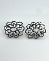 Himatsingka Medium Kellie Flower Earring