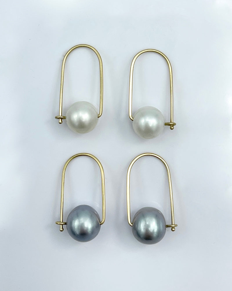 Carla Caruso Wide Pearl Arch Earrings
