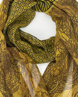 Rosettes and Tiny Squares Scarf
