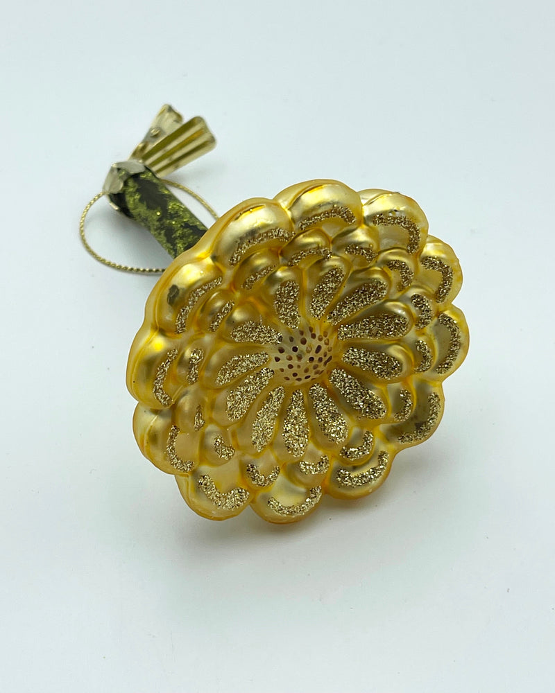 Zinnia Ornament