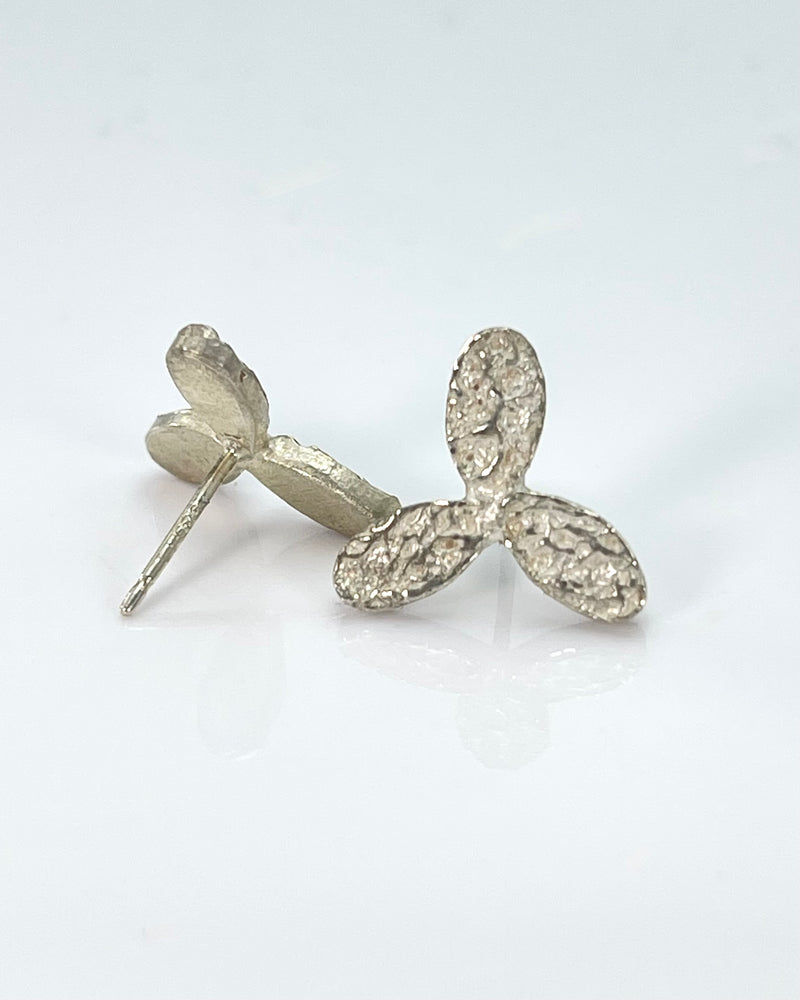 Himatsingka Leda Mini Trefoil Earrings