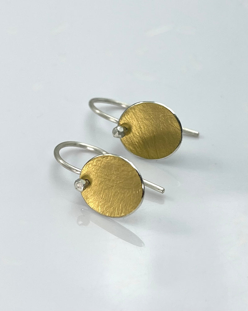 Himatsingka Abstract Oval Earrings
