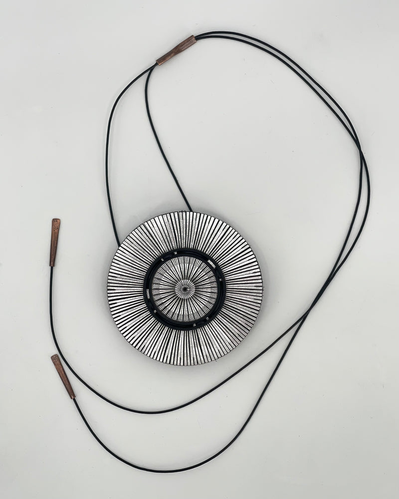 Oropopo Saulė Necklaces