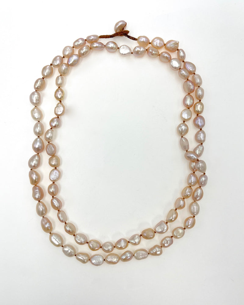 Blush Pearl Necklace with Pearl Closure