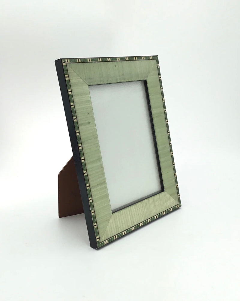 Solid Color with Inlay Border Frame