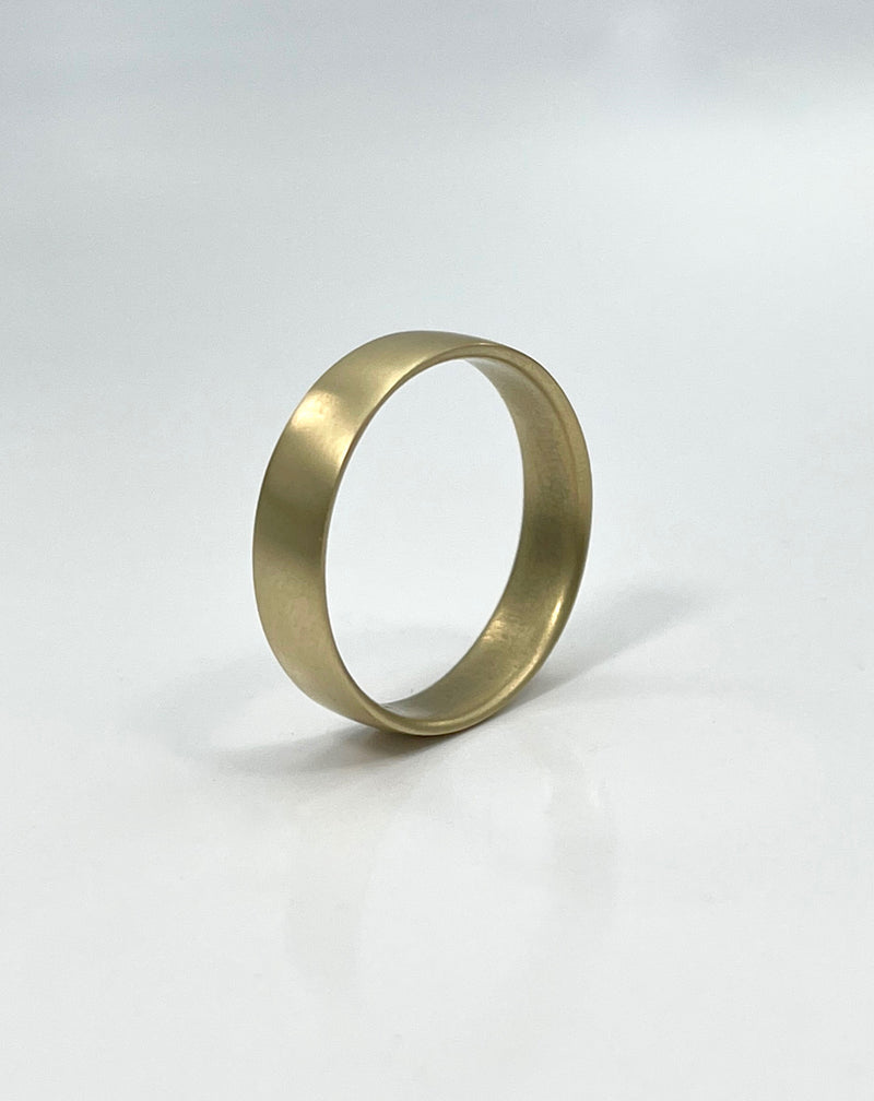 Carla Caruso Large 14K Flat Band