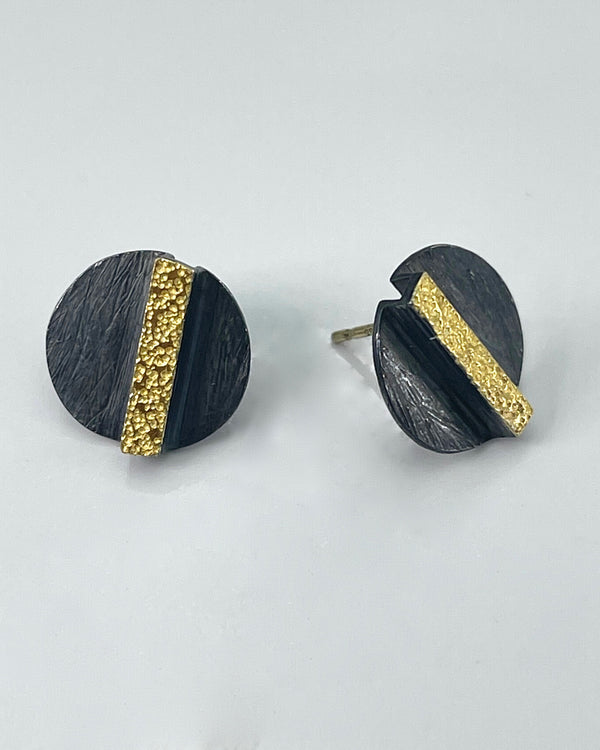 Heather Guidero Small Carved Oval Platform Earrings